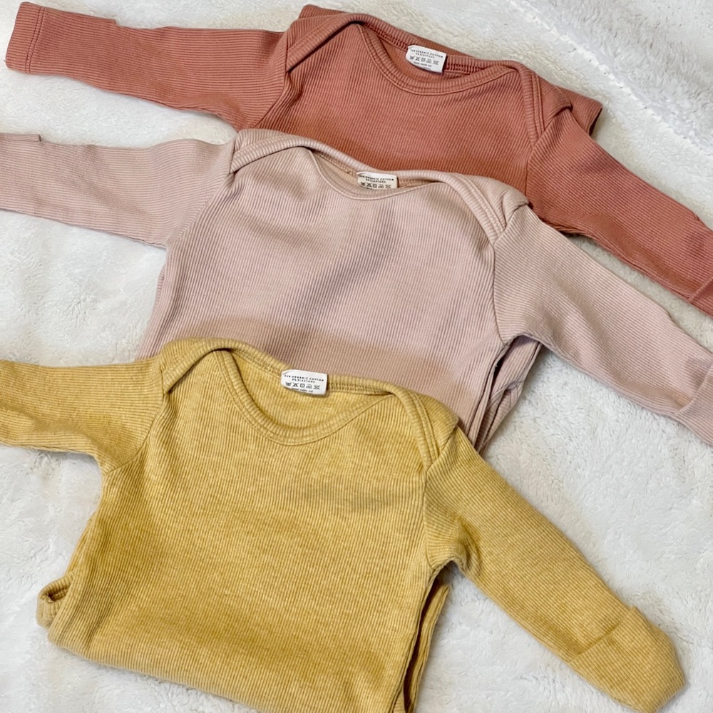 MUSHIE | Set of Three Ribbed Knotted Baby Gown - Pink, Yellow, and Brown